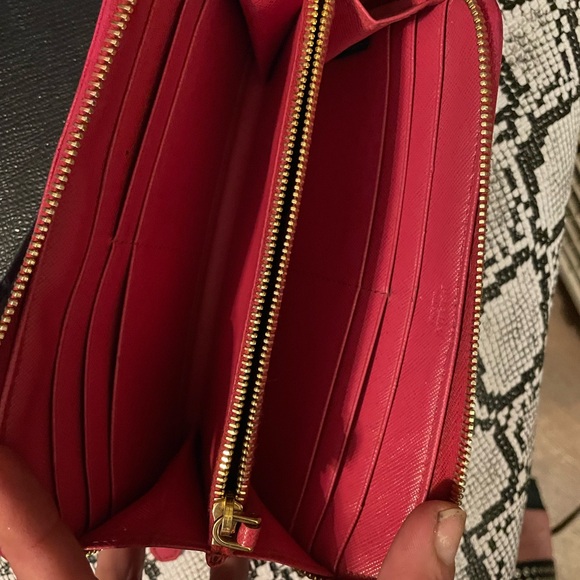 Prada Hot Pink Saffiano Leather full-size zip around Continental wallet and box - Picture 6 of 7